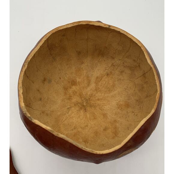 Vintage Hand Carved Gourd Lidded Bowl Roosters Cottage Core Farmhouse Signed - Picture 3 of 9